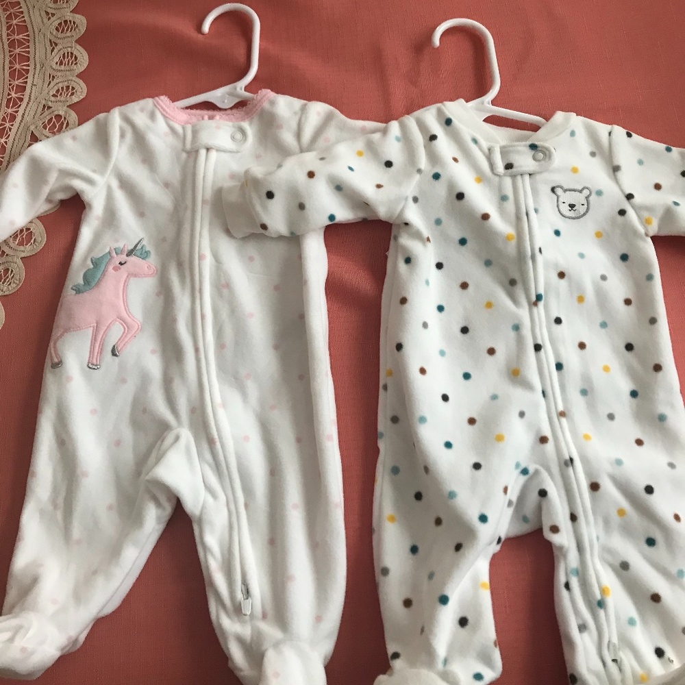 CARTERS 2 WAY ZIPPER SLEEPERS